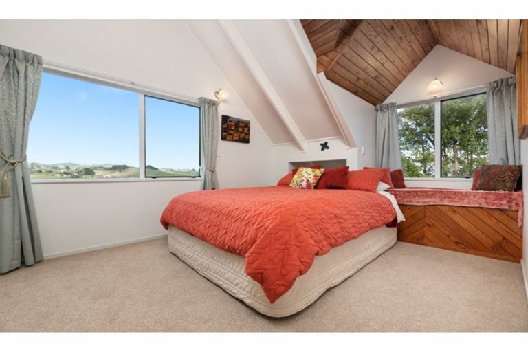 Photo of property in 71 Osprey Drive, Welcome Bay, Tauranga, 3112