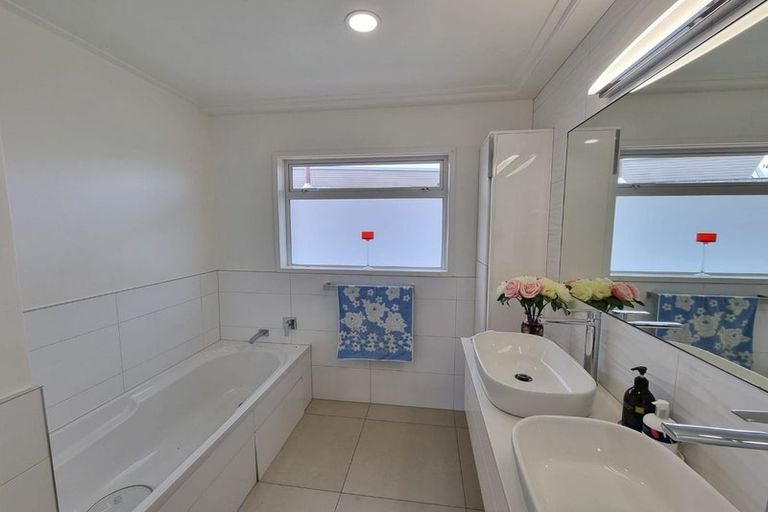 Photo of property in 107 Kolmar Road, Papatoetoe, Auckland, 2025