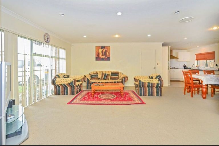 Photo of property in 31 Carrick Glen Avenue, Flat Bush, Auckland, 2019