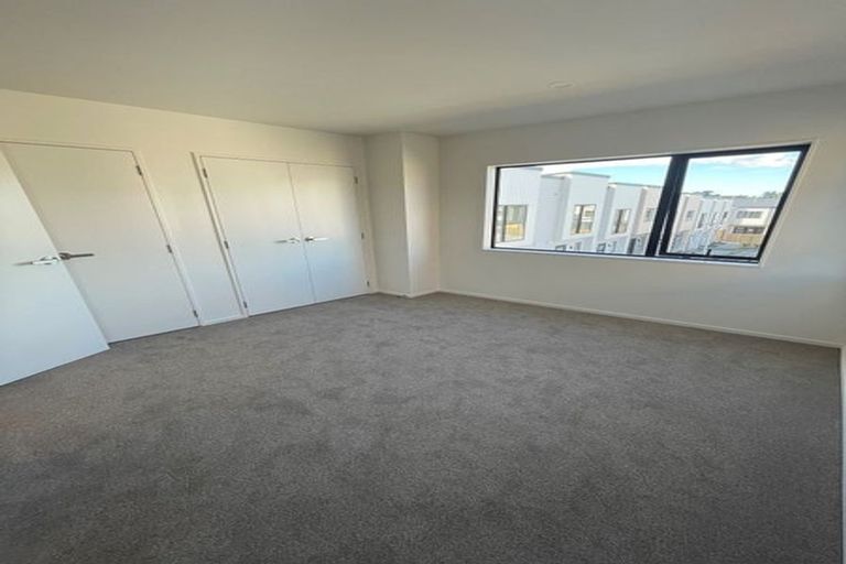 Photo of property in 5/36 Westgate Drive, Westgate, Auckland, 0614