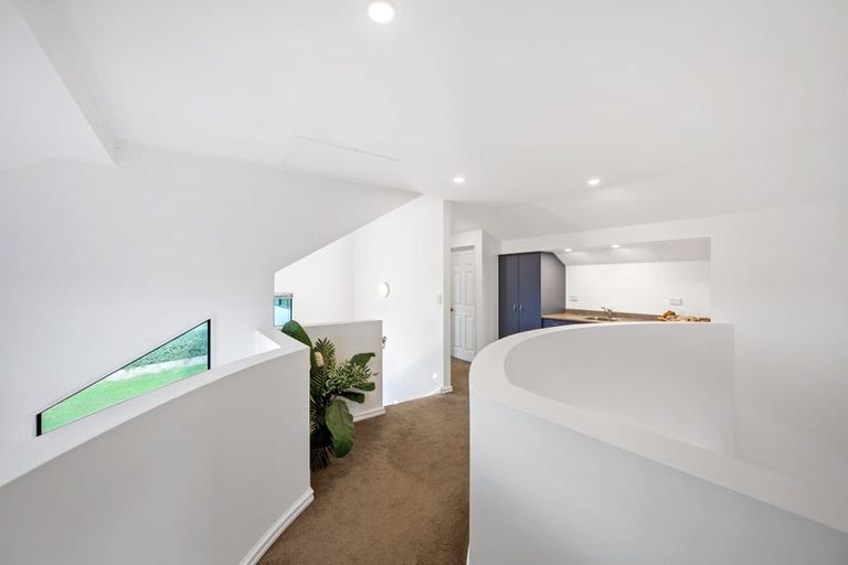 Photo of property in 384 Pine Valley Road, Dairy Flat, Silverdale, 0992