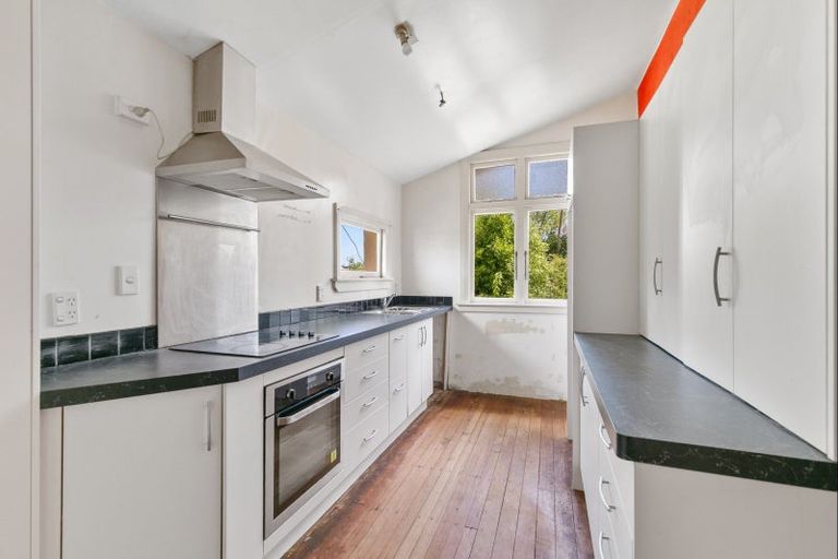 Photo of property in 16 Liverpool Street, Levin, 5510