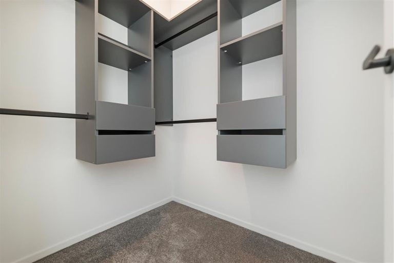 Photo of property in 22 Whakairo Crescent, Gulf Harbour, 0930