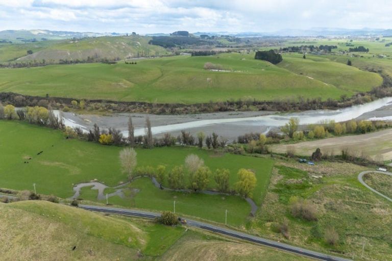Photo of property in 209 Pourerere Road, Waipawa, 4271