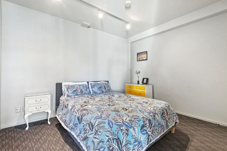 Photo of property in Vespa Apartments, 201/20 Hanson Street, Mount Cook, Wellington, 6021