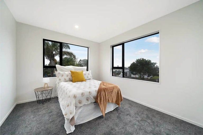 Photo of property in 4c Templeton Place, Clendon Park, Auckland, 2103