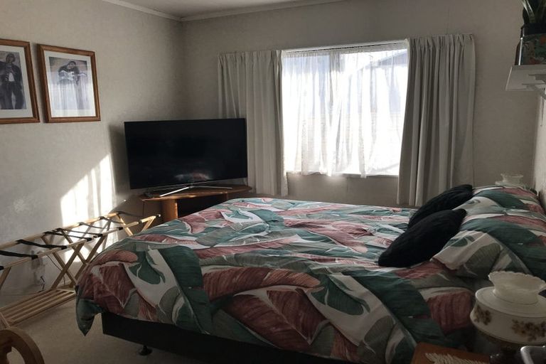 Photo of property in 2/41 Carnarvon Street, Gisborne, 4010