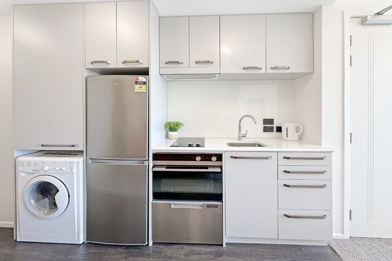 Photo of property in 101/3u Roxburgh Street, Mount Victoria, Wellington, 6011