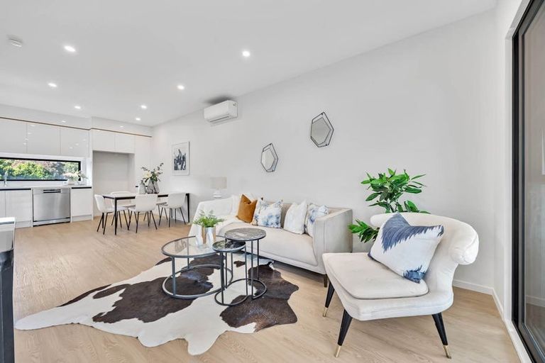 Photo of property in 252 Pakuranga Road, Pakuranga Heights, Auckland, 2010