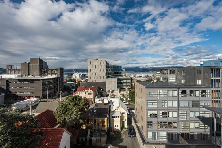 Photo of property in St Pauls Apartments, 102/43u Mulgrave Street, Thorndon, Wellington, 6011