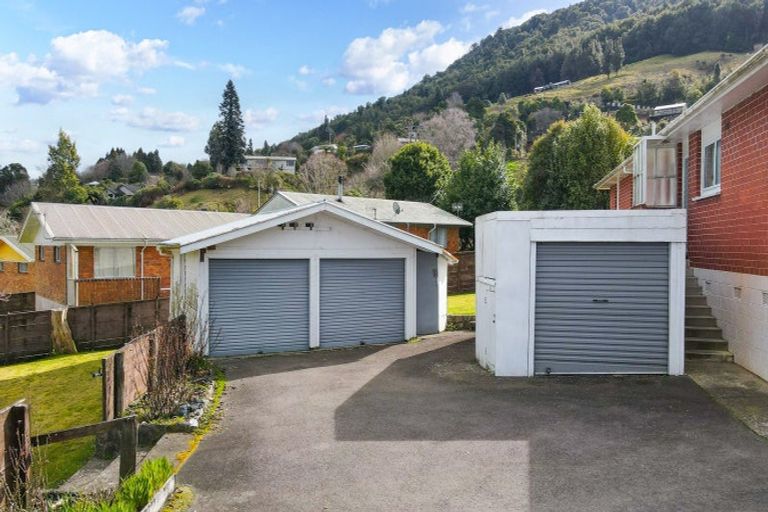 Photo of property in 58 Thomas Crescent, Western Heights, Rotorua, 3015