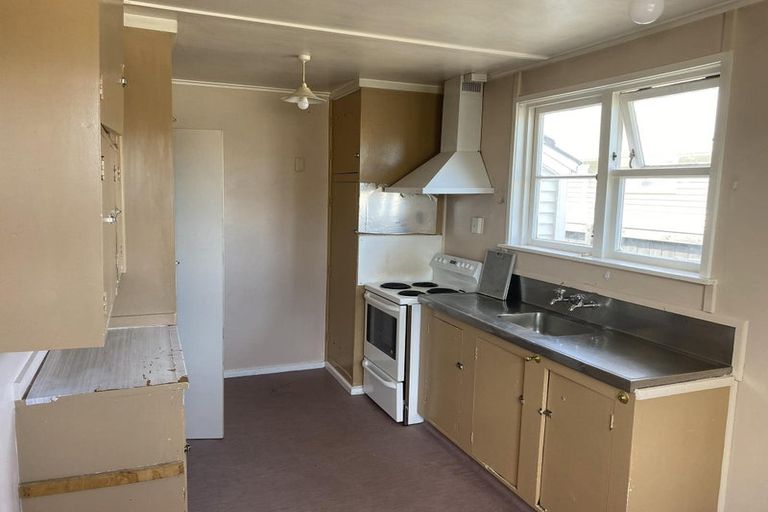 Photo of property in 4a Langford Street, Naenae, Lower Hutt, 5011