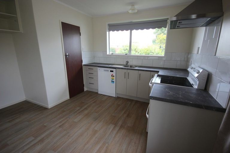 Photo of property in 1a Panako Place, Awapuni, Palmerston North, 4412