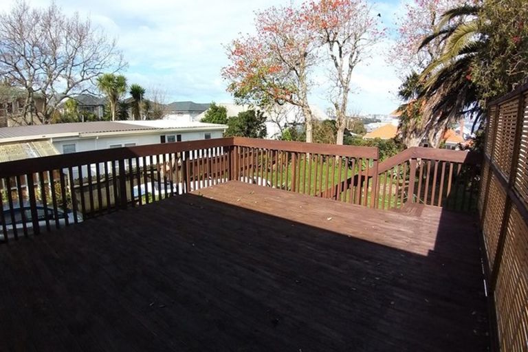 Photo of property in 2/6 Sydney Street, Hauraki, Auckland, 0622