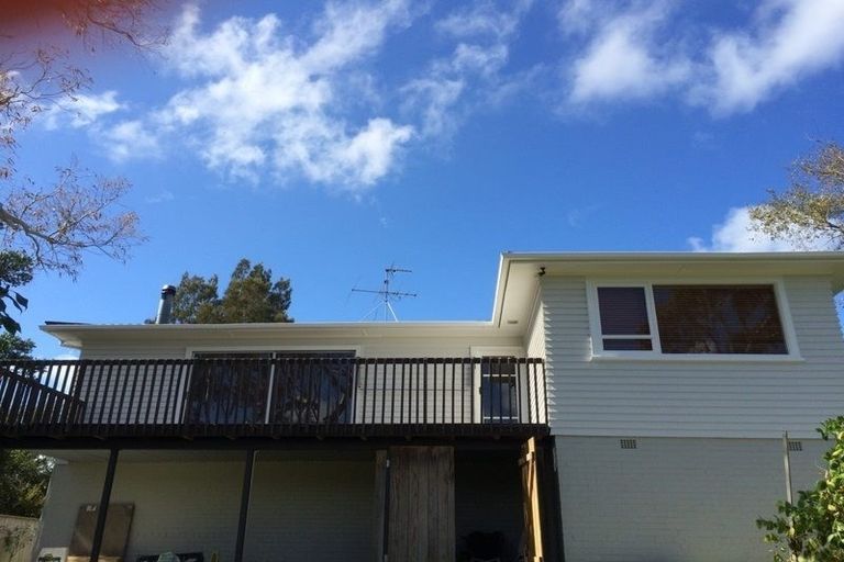 Photo of property in 21 Oruamo Place, Beach Haven, Auckland, 0626