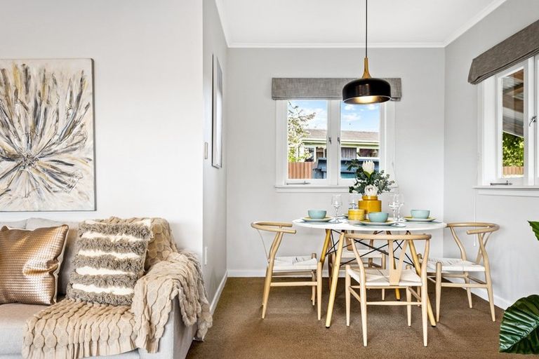 Photo of property in 60 Pomaria Road, Henderson, Auckland, 0610