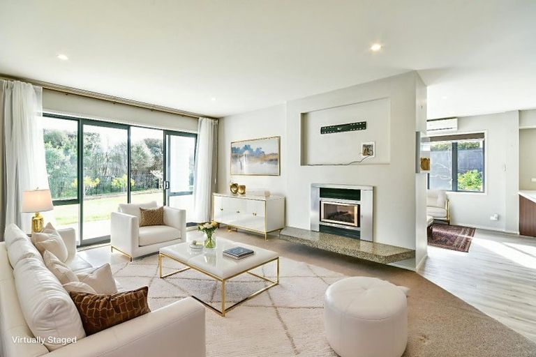 Photo of property in 11 Bayvista Drive, Karaka, Papakura, 2113