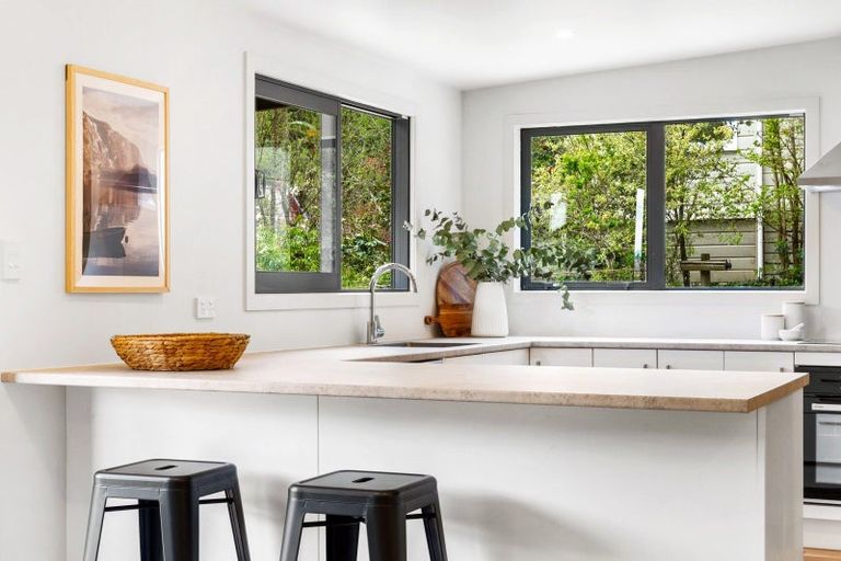 Photo of property in 25 Main Street, Hospital Hill, Napier, 4110