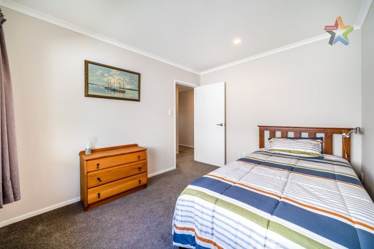 Photo of property in 1a Peel Place, Wainuiomata, Lower Hutt, 5014