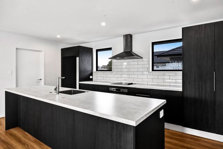 Photo of property in 130b Manawapou Road, Hawera, 4610