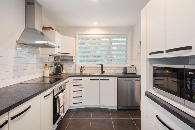 Photo of property in 28 Ingrid Street, Parklands, Christchurch, 8083