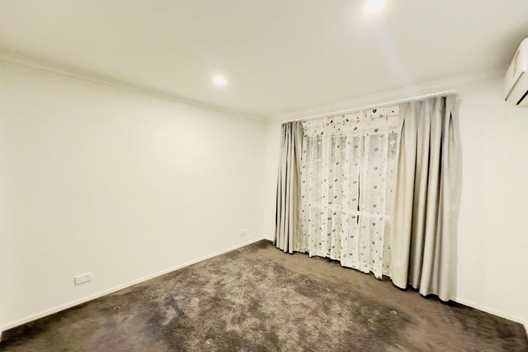 Photo of property in 7 Kapowai Boulevard, Takanini, 2112