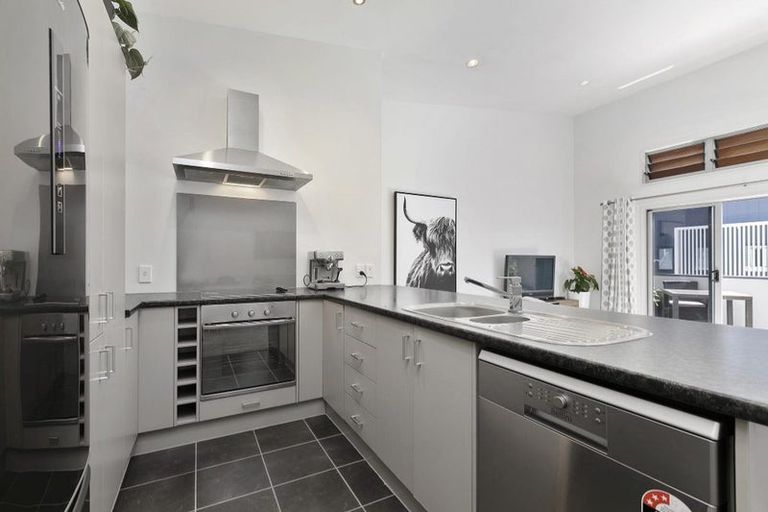 Photo of property in 40c Miro Street, Mount Maunganui, 3116