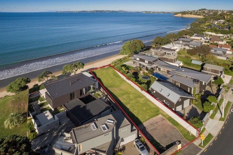 Photo of property in 4a Marellen Drive, Red Beach, 0932