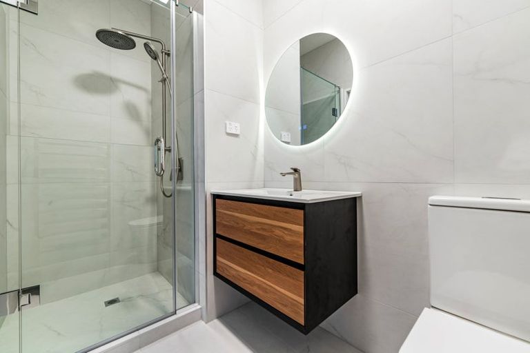 Photo of property in 16 Kotiu Place, Massey, Auckland, 0614