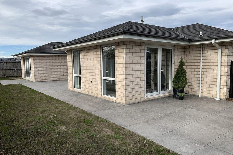 Photo of property in 44 Cairnbrae Drive, Prebbleton, 7604