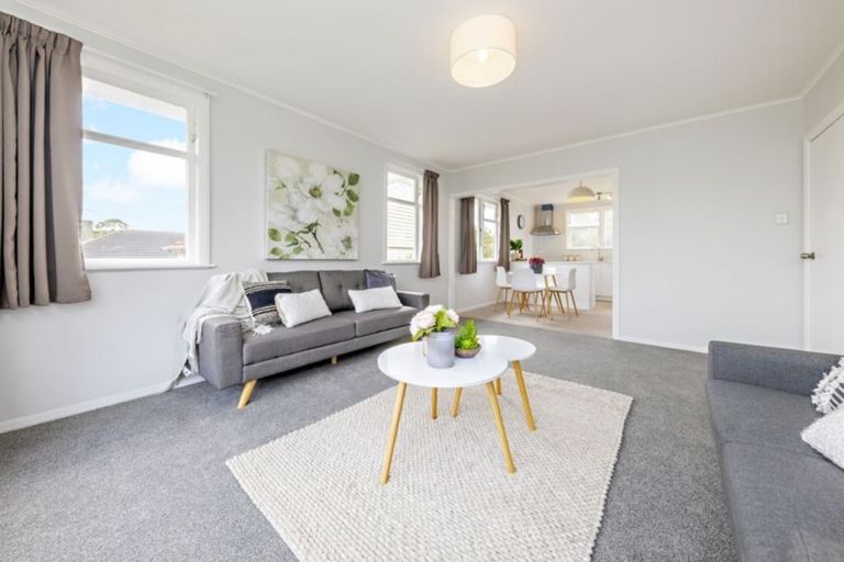 Photo of property in 21 Gilbert Road, Otara, Auckland, 2023