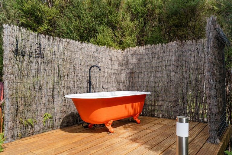 Photo of property in 106a Horongaherehere Row, Te Rerenga, Coromandel, 3582