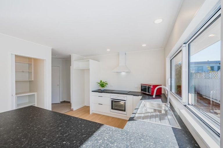 Photo of property in 8 Falla Street, Paraparaumu Beach, Paraparaumu, 5032