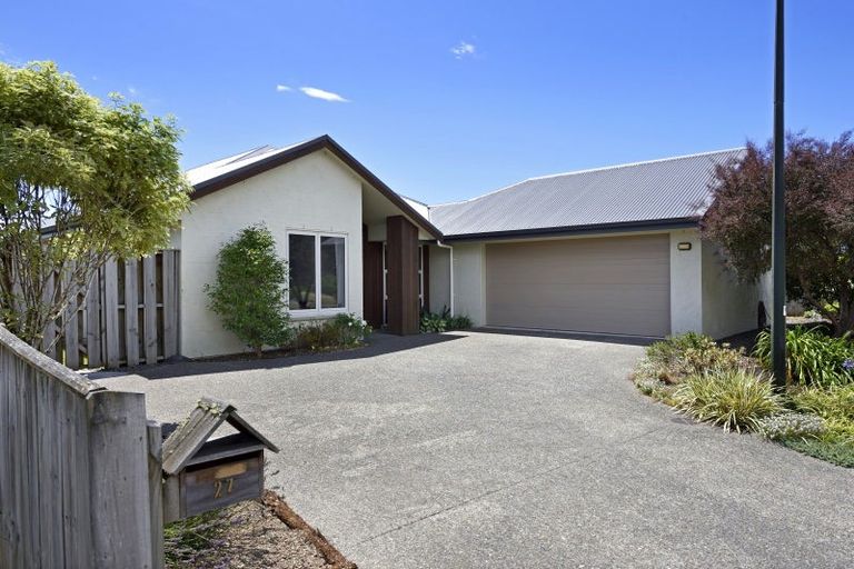 Photo of property in 27 Daelyn Drive, Richmond, 7020
