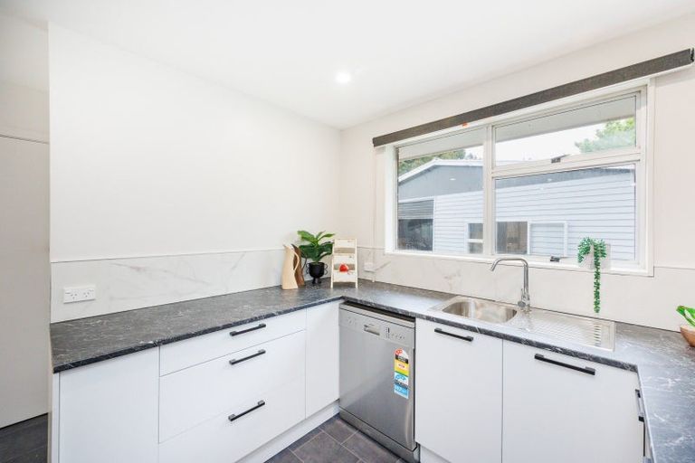 Photo of property in 4 Waihi Place, Westbrook, Palmerston North, 4412