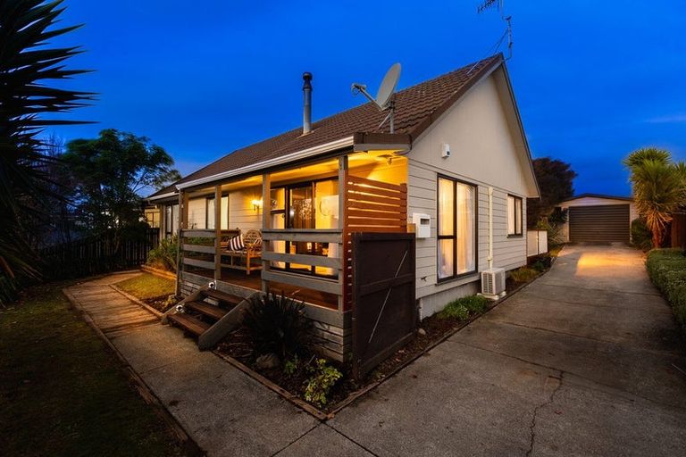 Photo of property in 23 Rosewood Place, Paraparaumu, 5032