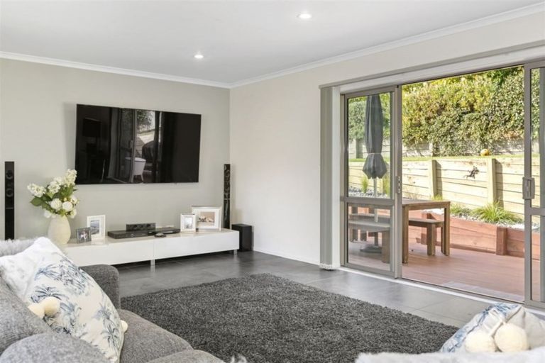 Photo of property in 52 Little John Drive, Bellevue, Tauranga, 3110