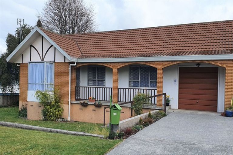 Photo of property in 2/2 Eden Avenue, Te Awamutu, 3800