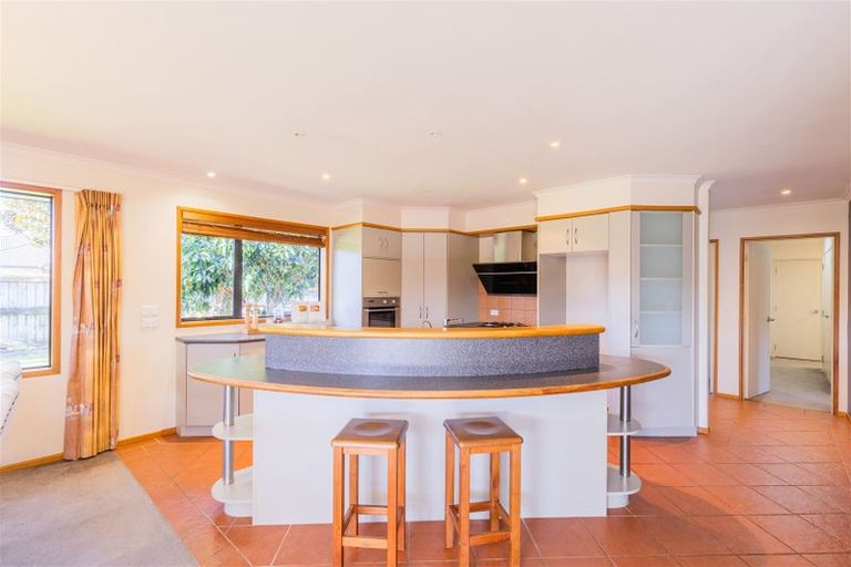 Photo of property in 16 Milbrook Place, Chartwell, Hamilton, 3210