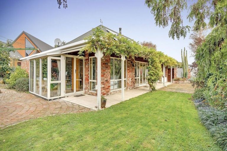 Photo of property in 12 Rempstone Drive, Halswell, Christchurch, 8025