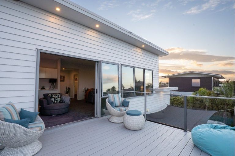 Photo of property in 1330b Papamoa Beach Road, Papamoa Beach, Papamoa, 3118
