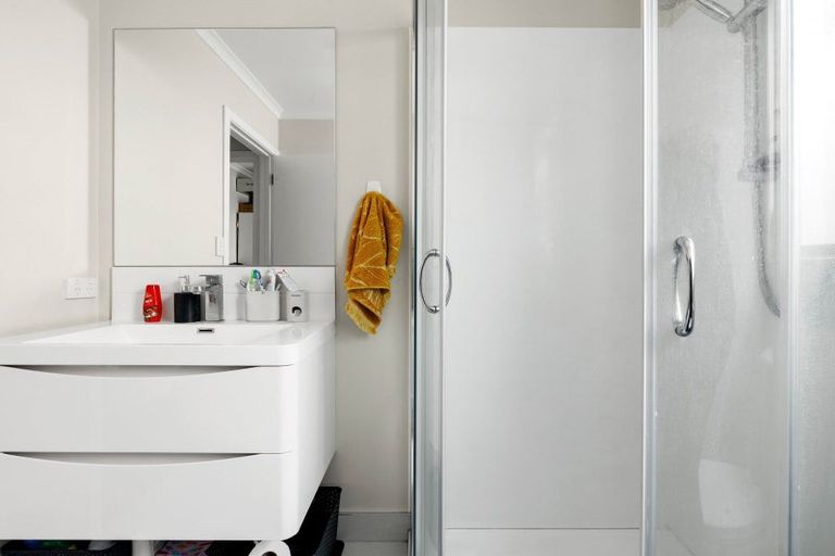 Photo of property in 9u1 Matipo Crescent, Pukete, Hamilton, 3200