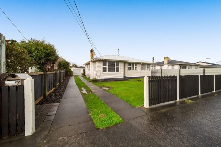 Photo of property in 7 Ramanui Avenue, Hawera, 4610