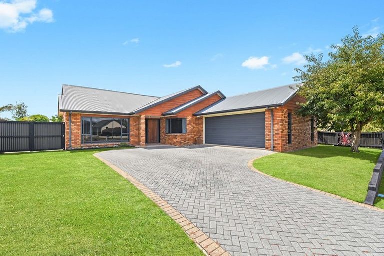 Photo of property in 12 Oldfield Court, Huntington, Hamilton, 3210