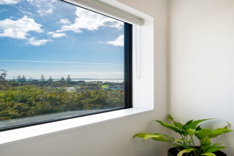 Photo of property in 8/26 Long Bay Drive, Torbay, Auckland, 0630
