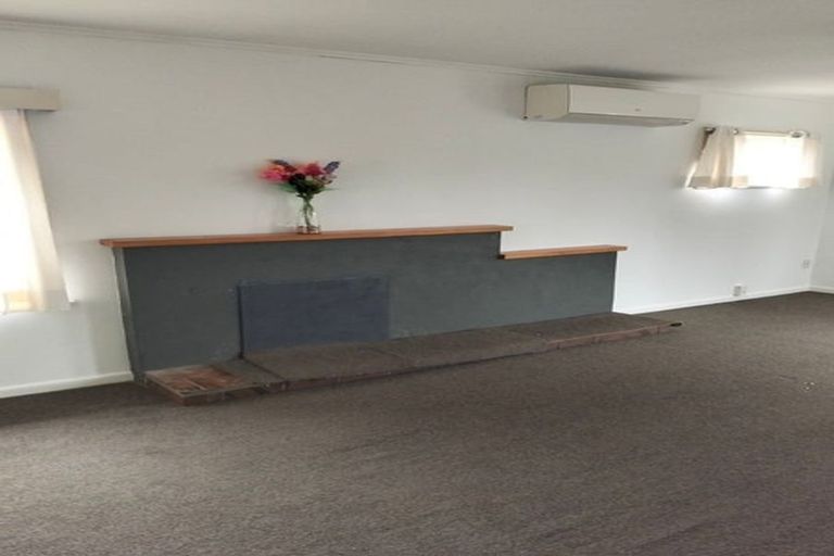 Photo of property in 1/450 Great South Road, Opaheke, Papakura, 2113