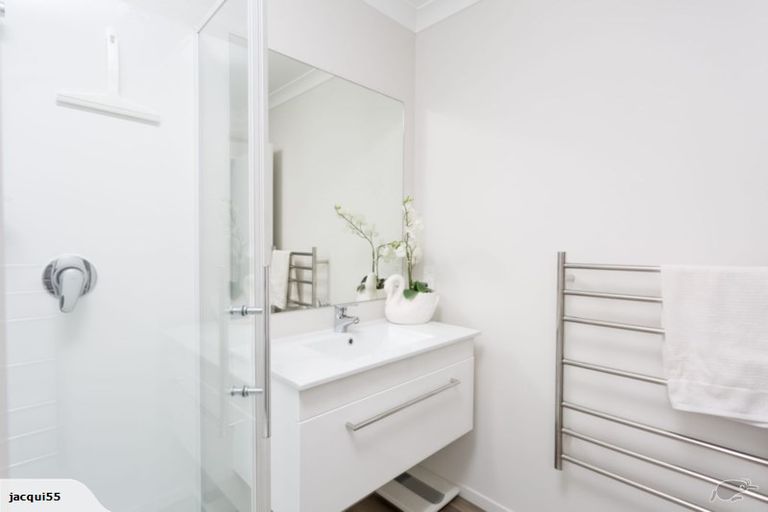 Photo of property in 10 Greenstone Street, Rolleston, 7614