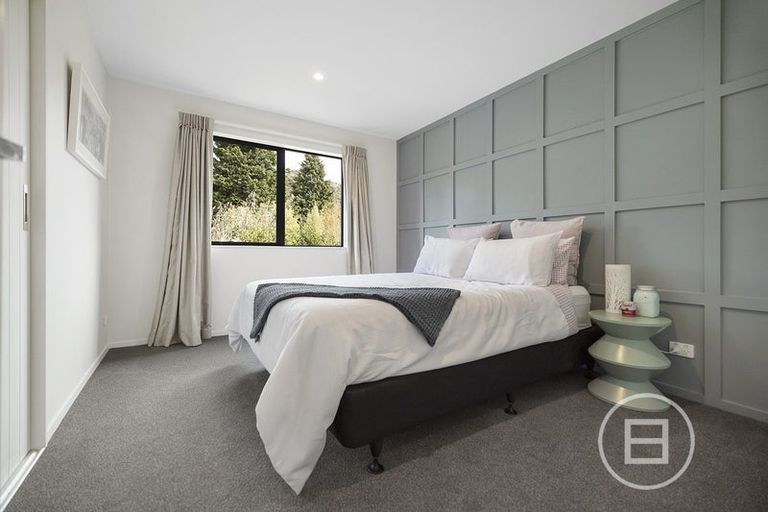 Photo of property in 45 Peregrine Falcon Road, Mount Creighton, Queenstown, 9371