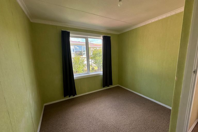 Photo of property in 64 Koremata Street, Green Island, Dunedin, 9018
