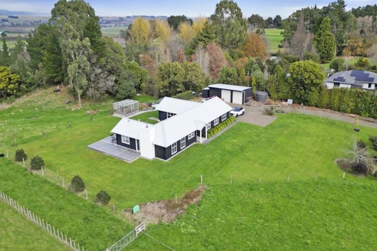 Photo of property in 172 Hendersons Line, Kelvin Grove, Palmerston North, 4470